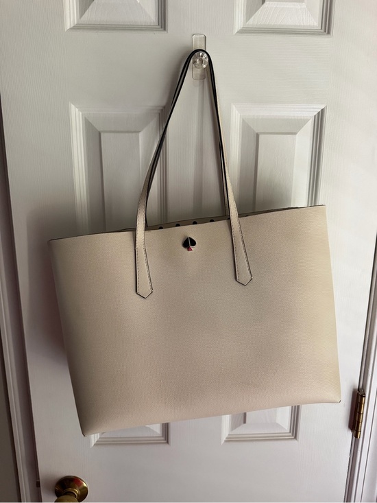 kate spade Handbags - kate spade Cream Tote Bag